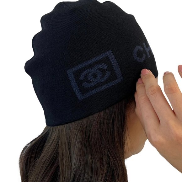 CHANEL Sport 07A Vintage Coco Mark Logo Beanie Hat Black Merino Wool Rank AB+ - Picture 2 of 11